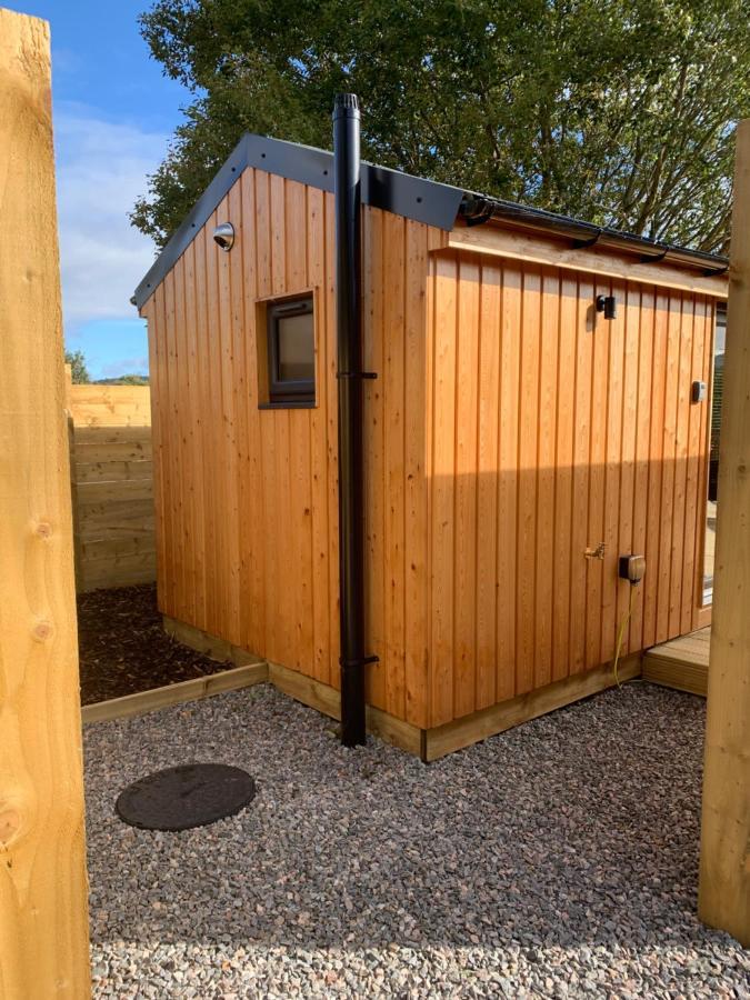 River Huts, Highland River Retreat With Hot Tub Inverness Exteriör bild