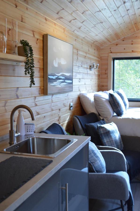 River Huts, Highland River Retreat With Hot Tub Inverness Exteriör bild