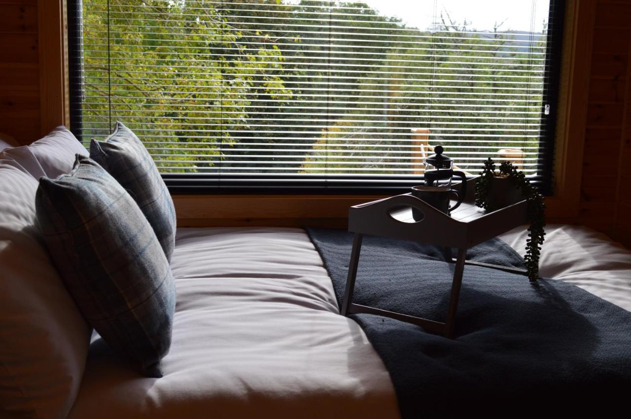 River Huts, Highland River Retreat With Hot Tub Inverness Exteriör bild