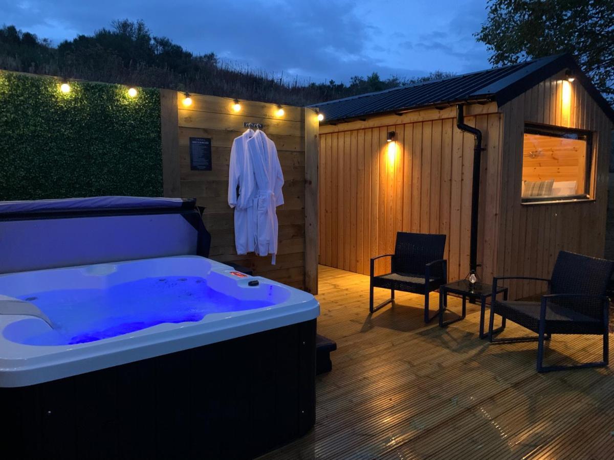 River Huts, Highland River Retreat With Hot Tub Inverness Exteriör bild