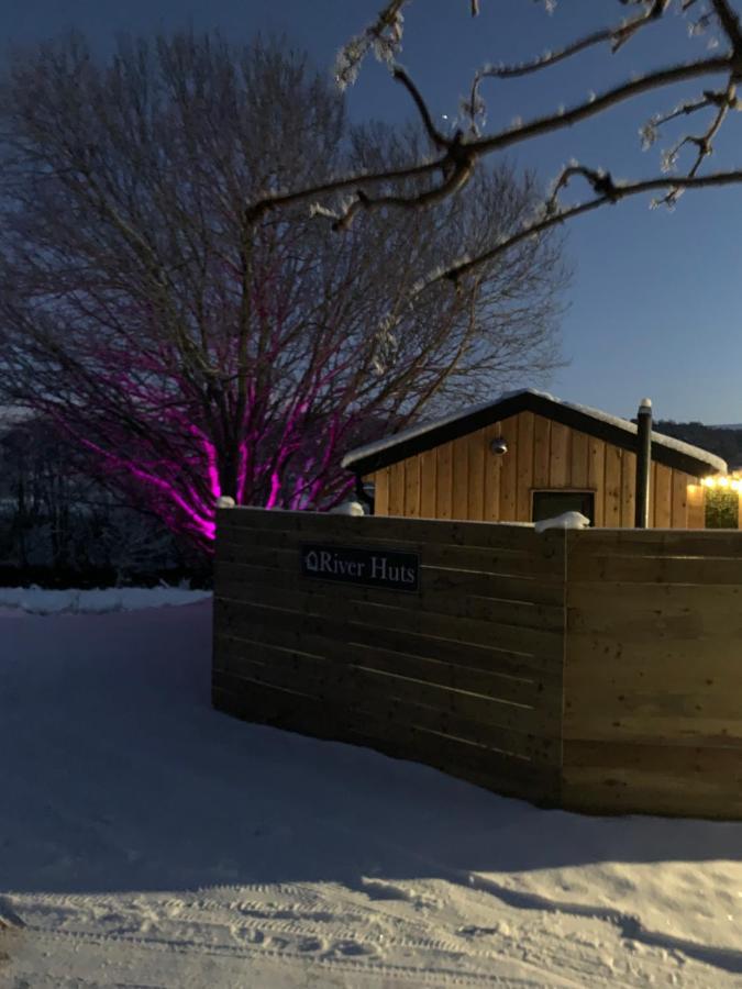 River Huts, Highland River Retreat With Hot Tub Inverness Exteriör bild