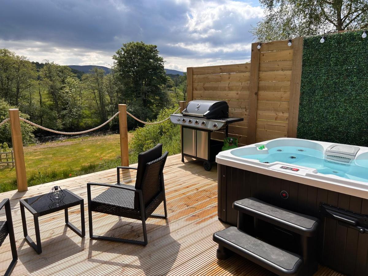 River Huts, Highland River Retreat With Hot Tub Inverness Exteriör bild